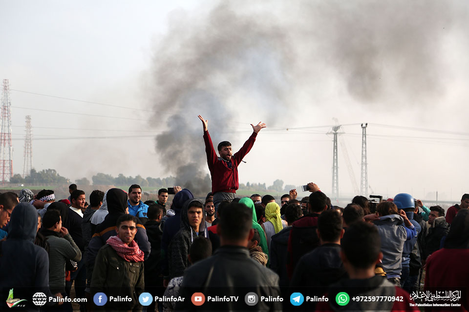 غزہ میں فلسطینی مظاہرین اور اسرائیلی فوج میں تصادم