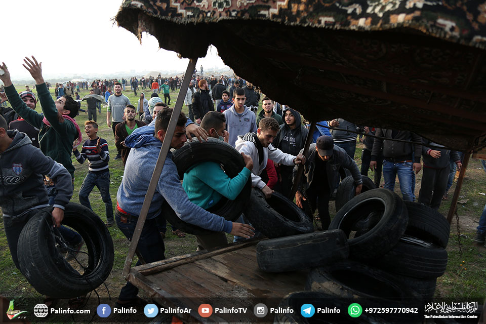 غزہ میں فلسطینی مظاہرین اور اسرائیلی فوج میں تصادم