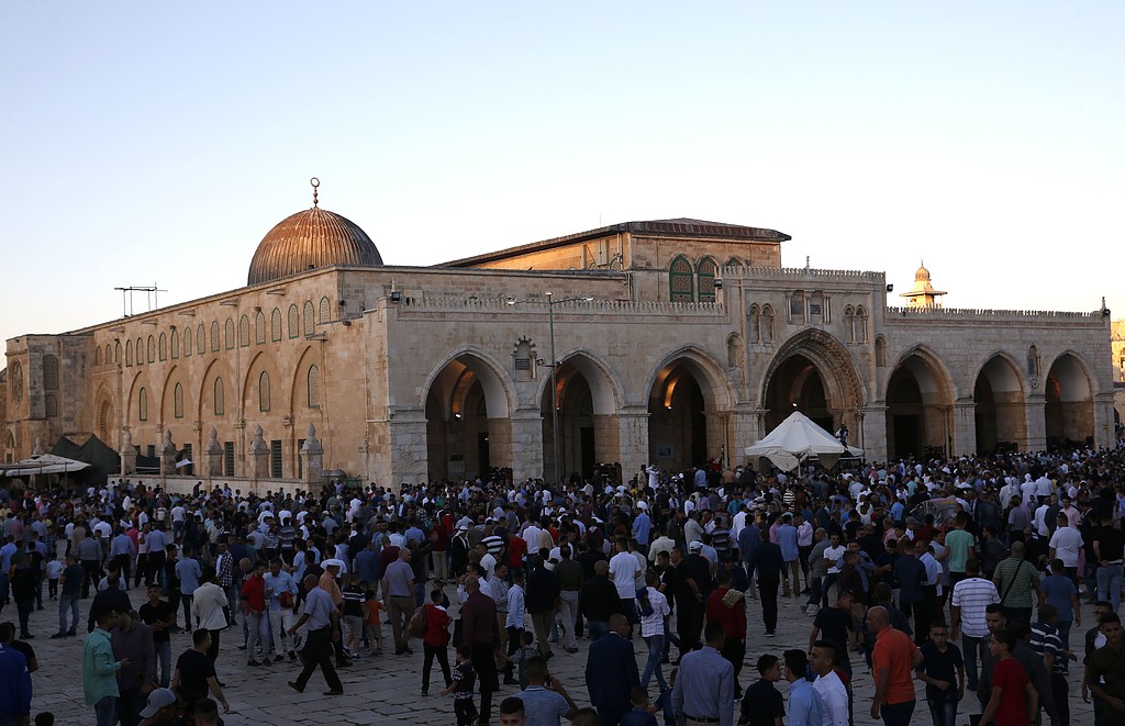 مسجد اقصیٰ میں نماز عید الفطرکے مناظر