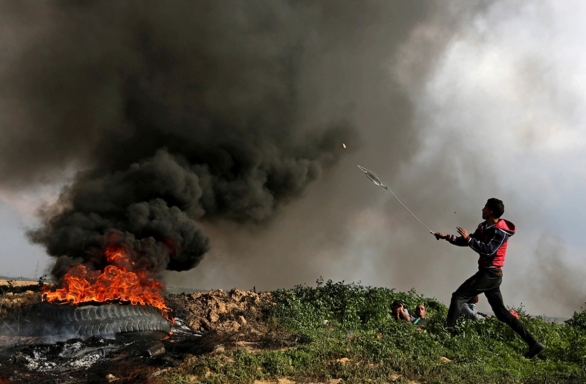 مشرقی غزہ میں اسرائیلی فوج اور فلسطینیوں کے درمیان جھڑپیں