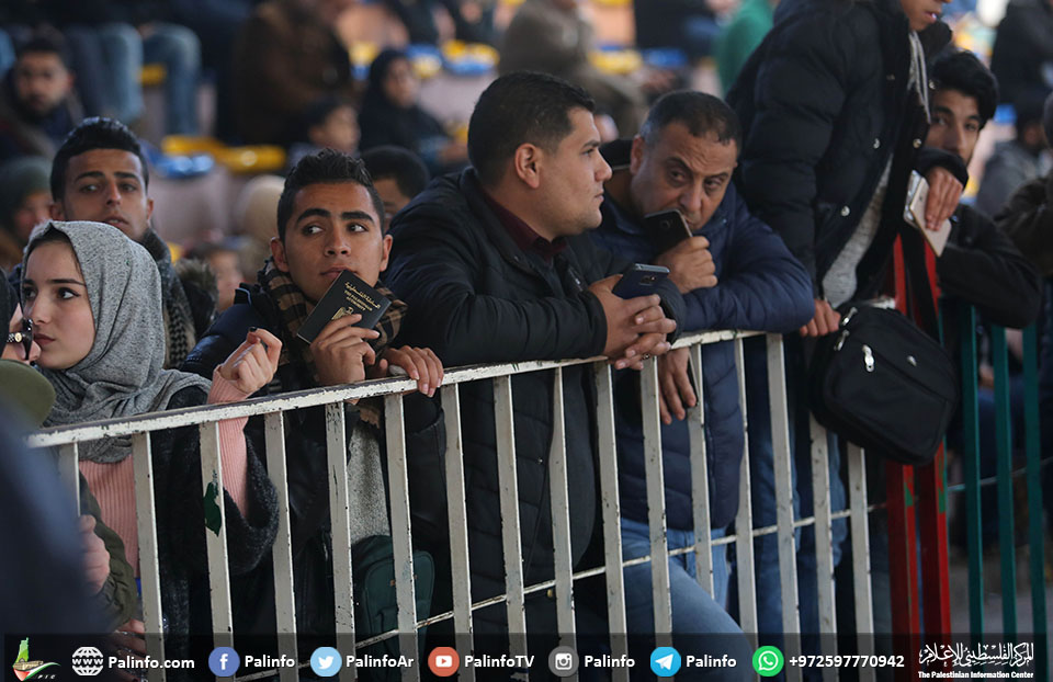 رفح گذرگاہ کھولے جانے پرفلسطینی مسافروں کا رش