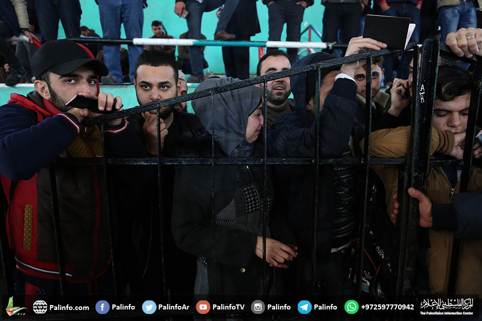 رفح گذرگاہ کھولے جانے پرفلسطینی مسافروں کا رش