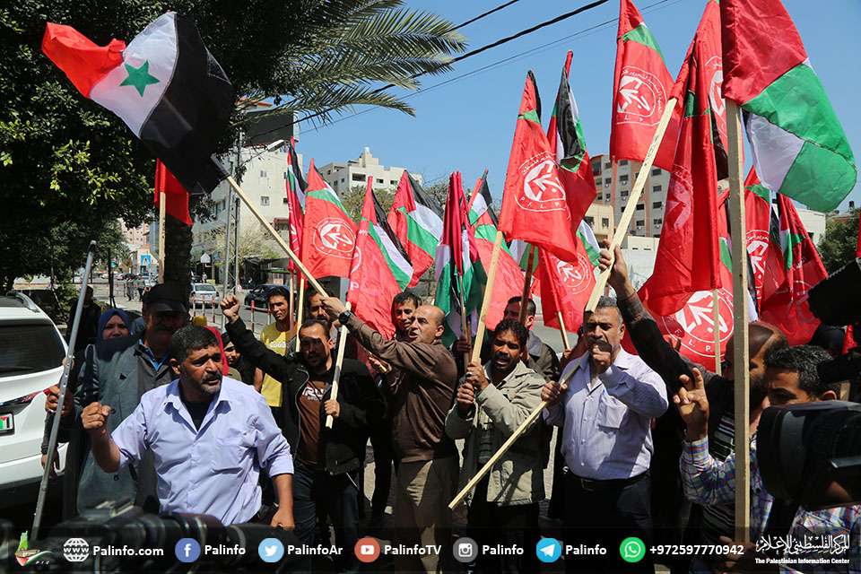 شام پر امریکی حملے کے خلاف غزہ میں احتجاجی مظاہرے