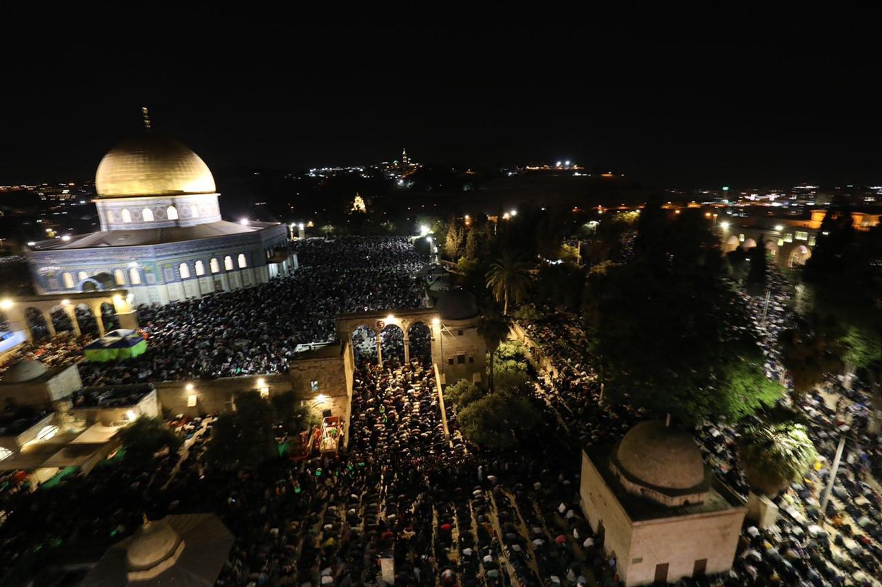 مسجد اقصیٰ میں 27رمضان کی عبادات کیمرے کی آنکھ سے